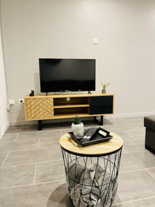 Апартаменты Calme & Cosy, A 2 Pas Du Centre Avize Экстерьер фото